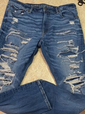 American Eagle Mens Airflex+ Highly Distressed Jeans Size 36x30